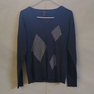 Victor Alfaro 100% Wool gray V-neck sweater